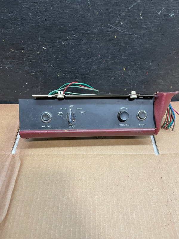 1981 to 1991 Rolls-Royce Silver Spirit Front Window Wiper Switch OEM M3433 R GD