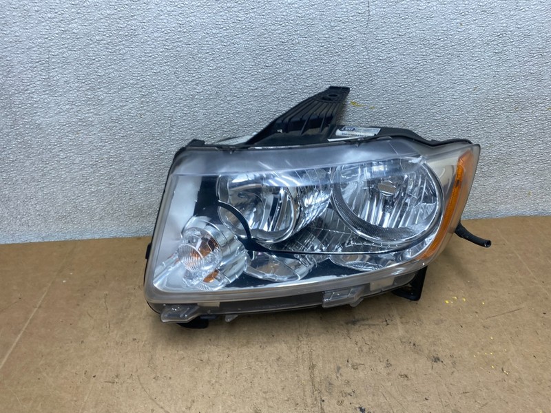 2011 to 2013 Jeep Grand Cherokee Halogen Left Driver Lh Headlight TYC X7194 DW