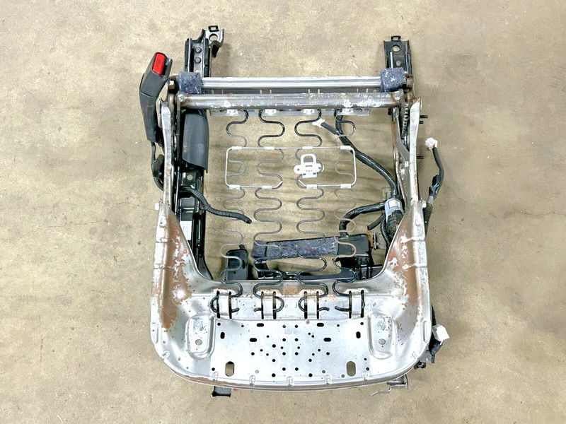 2017-2022 INFINITI Q60 FRONT LEFT DRIVERS SIDE SEAT TRACKS OEM #A0.04