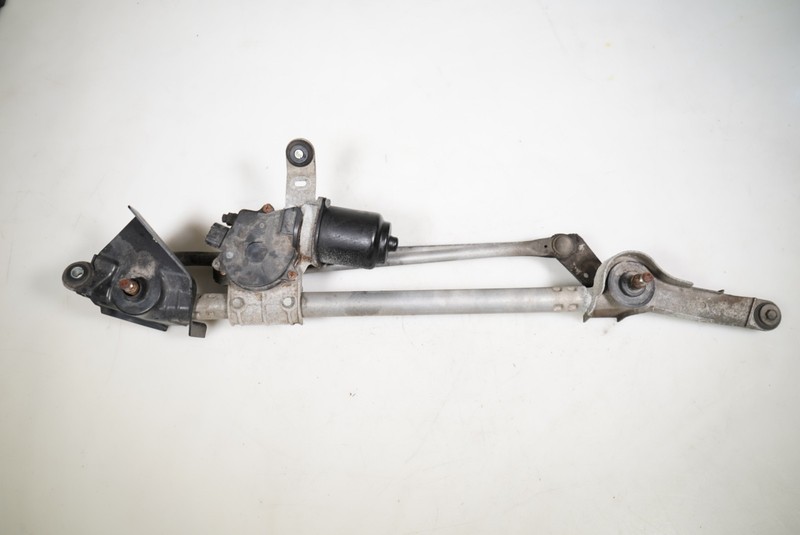 2010-2014 Subaru Legacy Windshield Wiper Linkage Transmission W/ Motor OEM