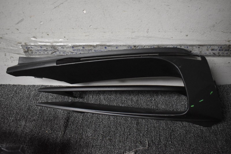 2017-2020 PORSCHE PANAMERA 4 TRIM MOLDING LEFT SIDE FACTORY OEM