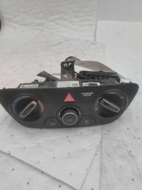 2018 Hyundai Accent A/C Selector Switch Blue OEM 97250J0000 135K Miles