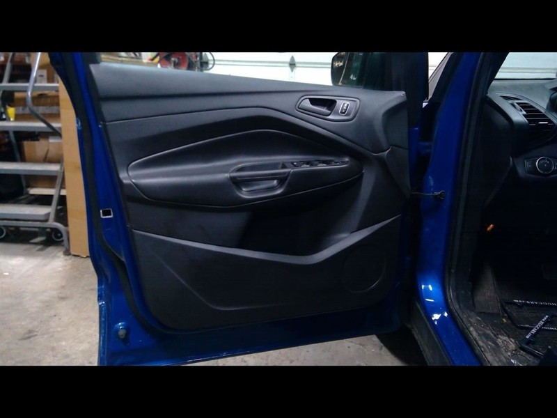 2017 ESCAPE Driver Left Front Door Trim Panel 1529065