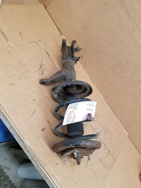 CR-V2004 Front Strut 260301