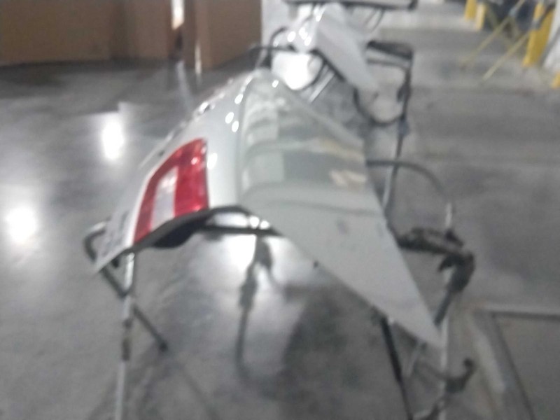 2009 Lincoln MKZ Silver Deck Lid OEM Used 121k Miles Warranty 6 Months