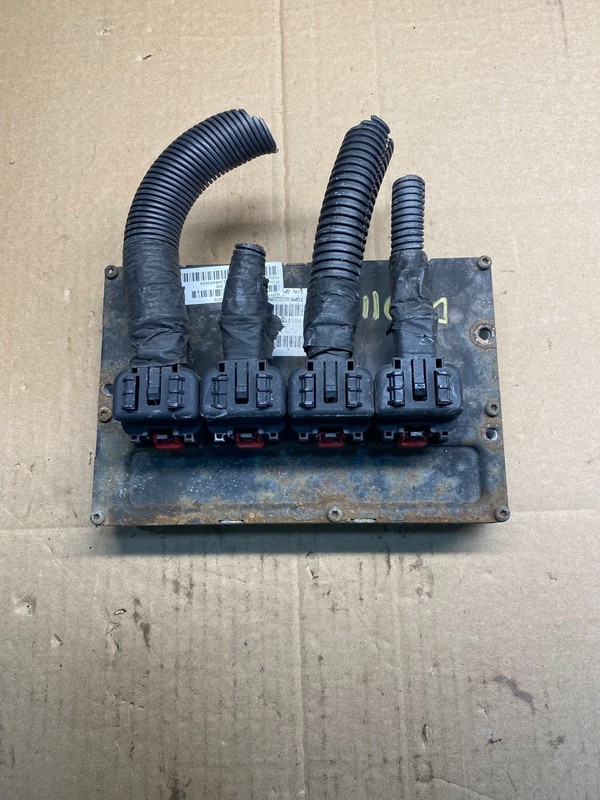 2010 Dodge Caravan Town & Country Engine Computer ECU OEM AB4235 DG