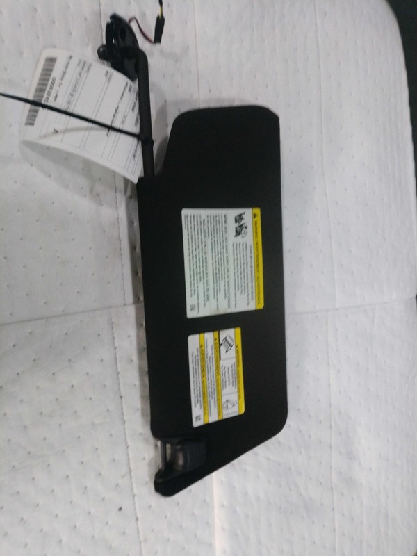 2017 Ford Explorer White Sun Visor OEM 316192 Used 4DR SUV 125K Miles