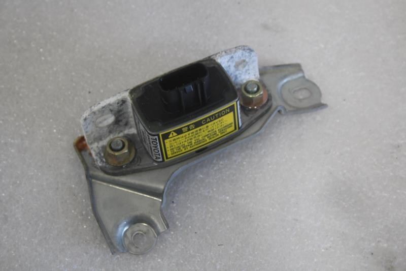 1998 1999 2000 LEXUS LS400 YAW RATE SENSOR MODULE 89183-50010