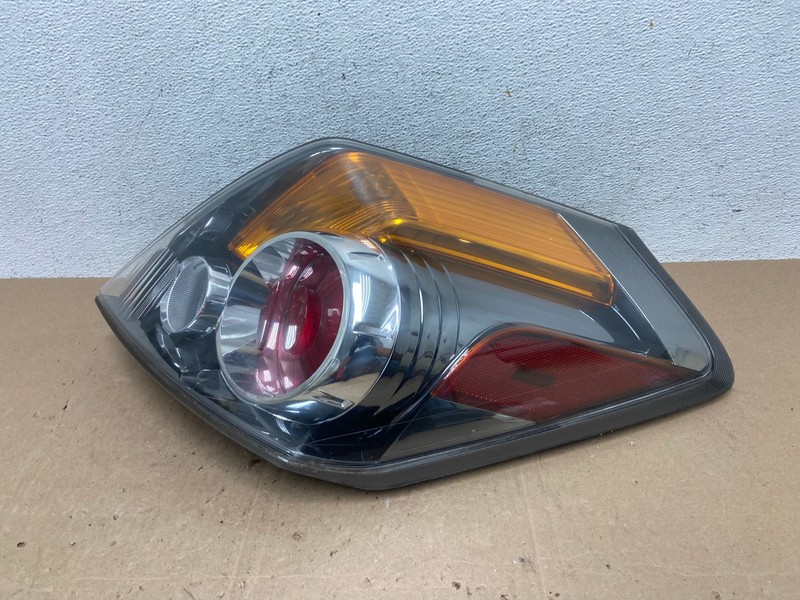 2007 to 2012 Nissan Altima Right Passenger Rh Side Tail Light AE5955 LK