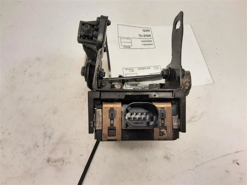 2018 2019 Nissan Kicks Radar Unit Automatic Braking Fits SR Front Bumper Mounted