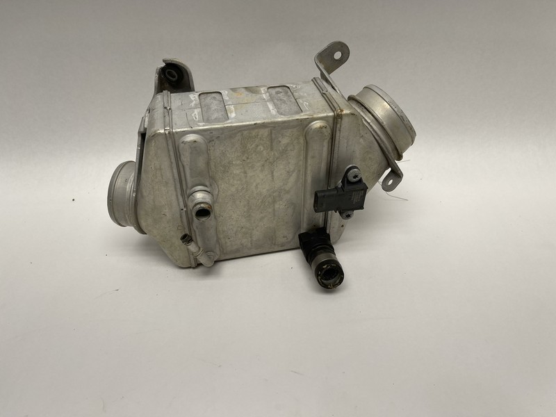 09-15 BMW 750I 750LI 4.4L TWIN TURBO F01 N63 RIGHT PASSENGER INTERCOOLER OEM