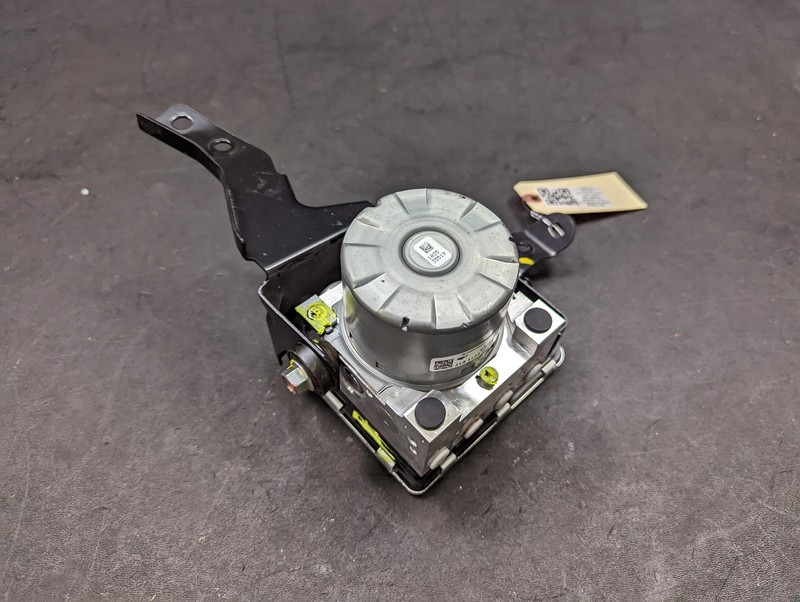 ABS Anti Lock Brake Pump Module 2022 Mitsubishi Outlander Sport 4670B674 20 21