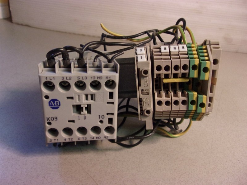 Allen Bradley 100-K09*10 Series A Relay Contactor Assembly *FREE SHIPPING*