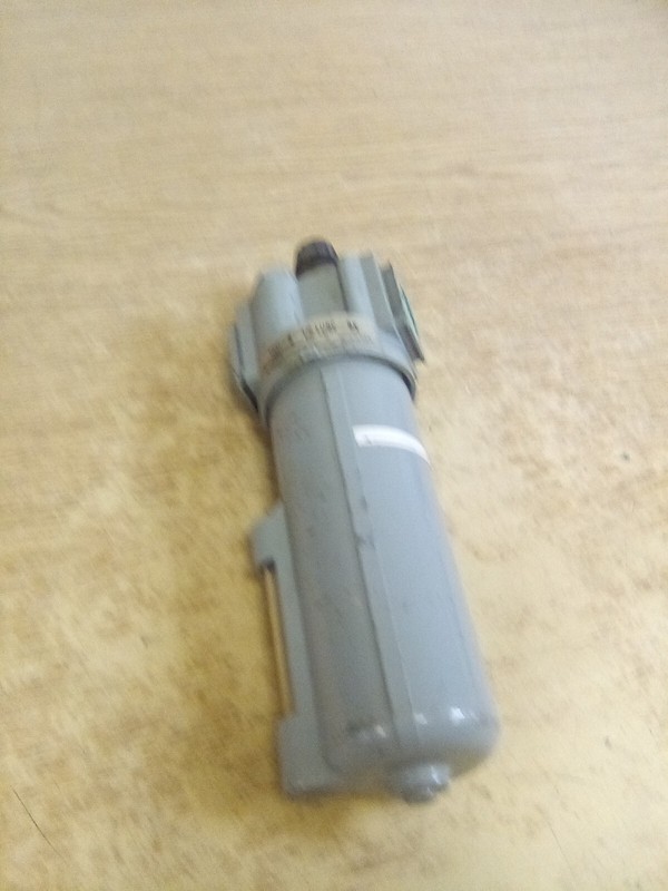 Milton 1031-8 Lubricator 1/2 Lube