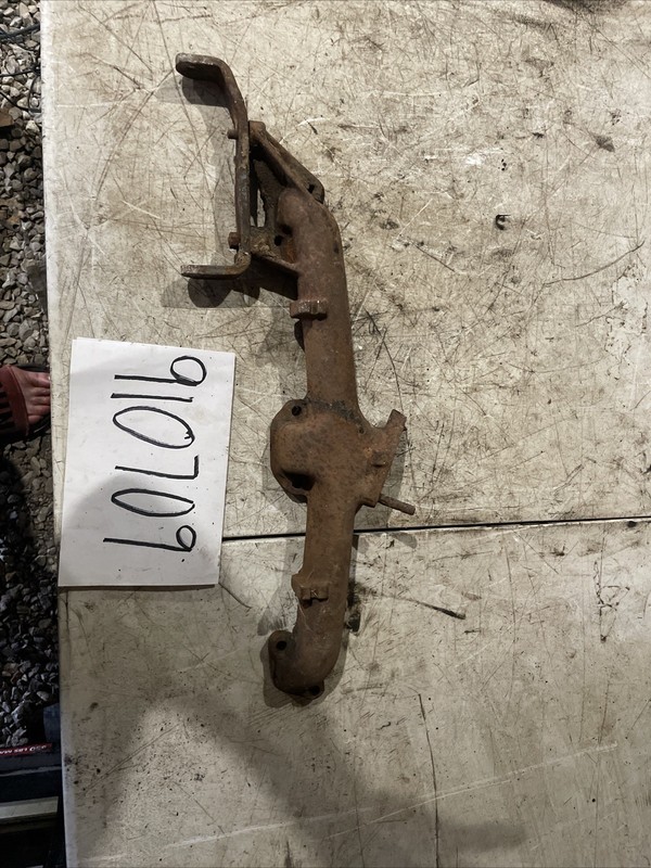 1960-63 Studebaker Champ529358 259 V8 1955-64 Right Exhaust Manifold #1