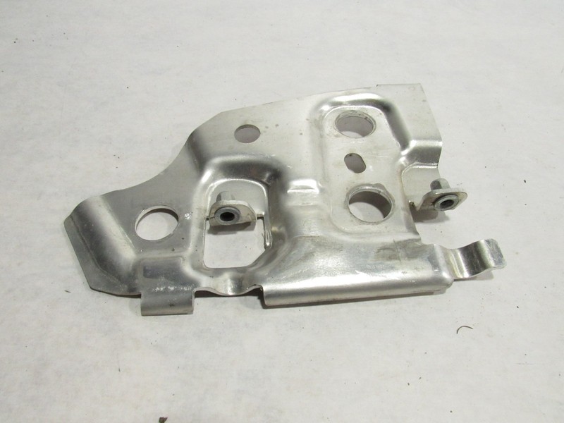 15-19 Ferrari 488 Spider 2017 Rear Left Driver Mount Support Bracket ;@2