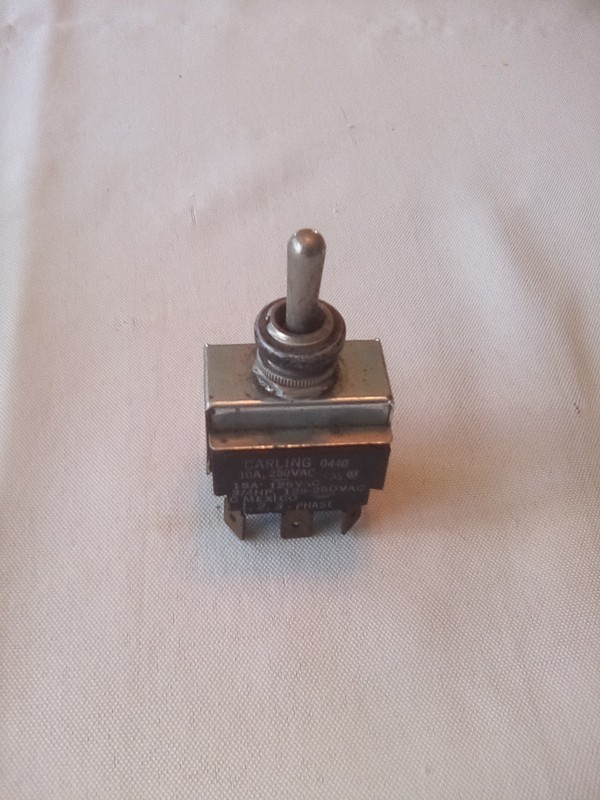 Peterbilt 16-05270 Recp-3 Pole Double Throw Switch