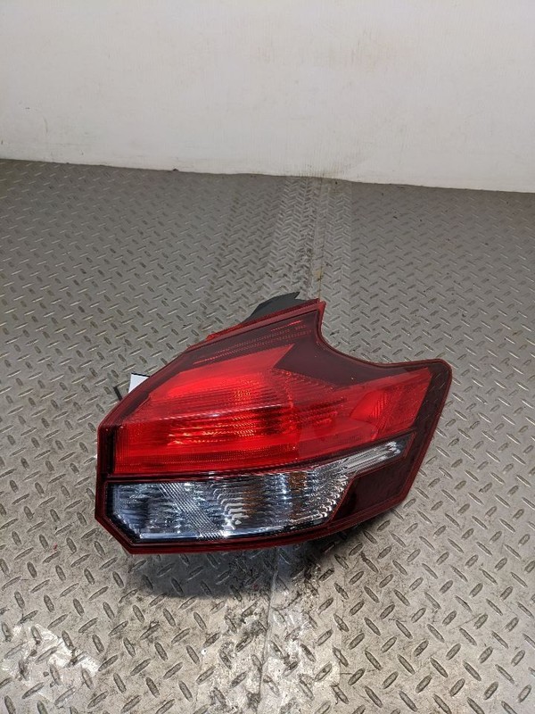 Passenger Right Tail Light Quarter Panel Mounted Fits 18-20 KICKS 1126701