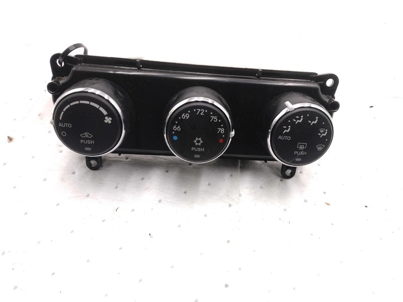 2010 Jeep Liberty A/C Selector Switch OEM Black 55111943AA 121K Miles