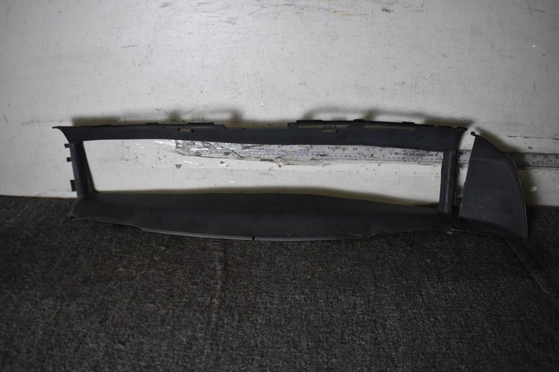 2015-2018 PORSCHE MACAN FRONT BUMPER AIR DUCT GUIDE FACTORY OEM