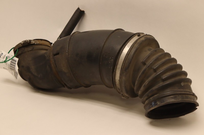 2011-2018 DODGE RAM 3500 6.7L DIESEL ENGINE AIR INTAKE RESONATOR DUCT OEM