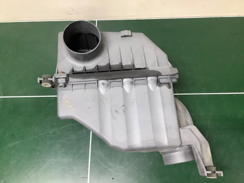 01-06 Acura MDXIntake Air cleaner assembly Used OEM