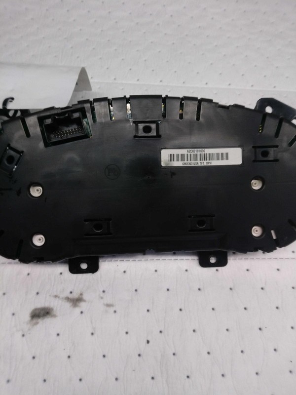 2013 Buick LaCrosse Speedometer Gauge Tan OEM 22849875 129K Miles