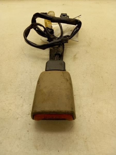 05 06 07 08 TOYOTA COROLLA DRIVER SIDE FRONT SEAT BELT ASSEMBLY