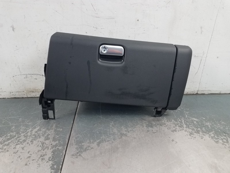 2016 Porsche 981 Cayman GT4 Glove Box #1352 V9