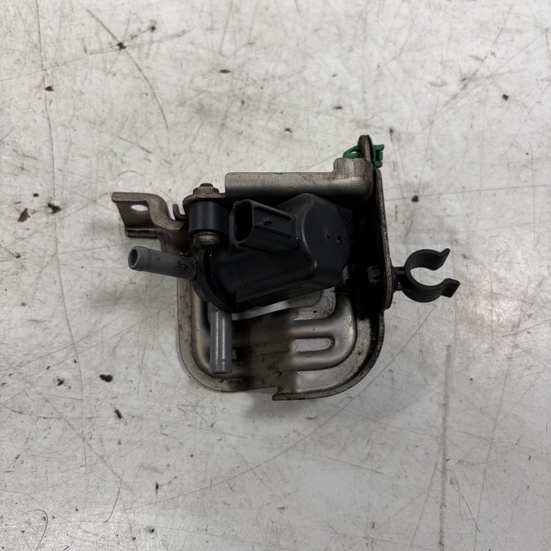 07-12 Acura RDX Vapor Canister Purge Solenoid Valve 36162-RWC-A01 OEM