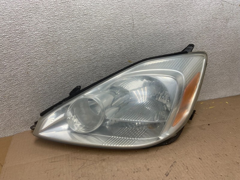 2004-2005 Toyota Sienna Left Driver LH Side Halogen Headlight AA0610 DW