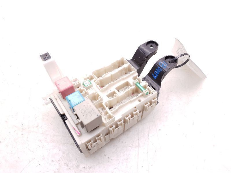 2009 TOYOTA COROLLA 1.8L FWD AT CABIN INTERIOR FUSE BOX