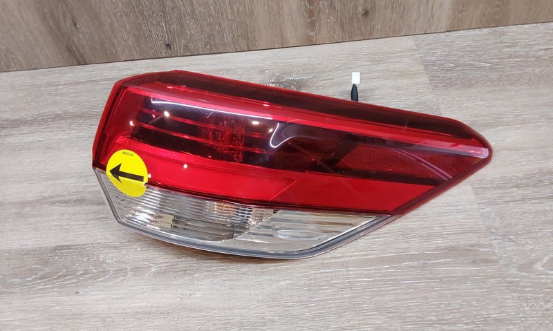 2017-2019Toyota Highlander RH Tail Light Lamp OEM ASSY