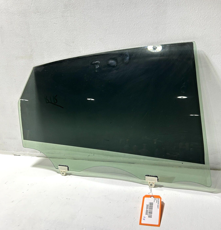 Rear Right Passenger Side Door Window Glass Infiniti QX50 2016-2017 OEM