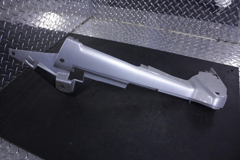 2002 BMW R 1150 RT REAR RIGHT SUBFRAME COVER FAIRING PANEL R1150 R1150RT 02