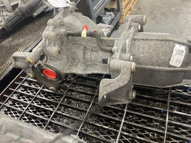 13-'16 LINCOLN MKZ rear differential 2.0L 3.36 ratio 73k miles OEM 6 Mo Wnty!