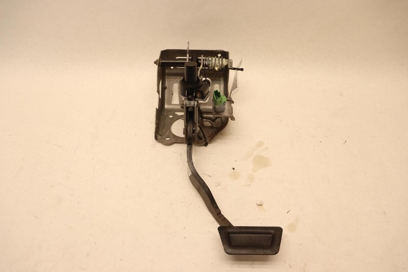 2014-2019 MASERATI QUATTROPORTE PARK PARKING BRAKE STOP PEDAL W/ BRACKET OEM