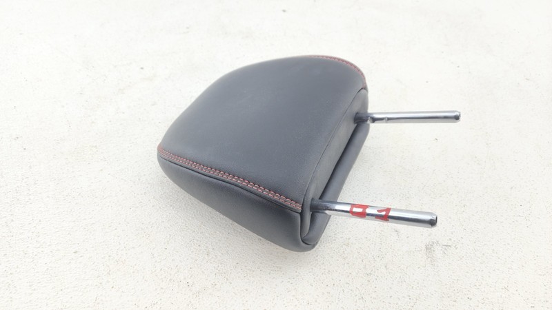 2016 TOYOTA CAMRY PASSENGER SIDE FRONT LEATHER HEADREST ASSEMBLY OEM