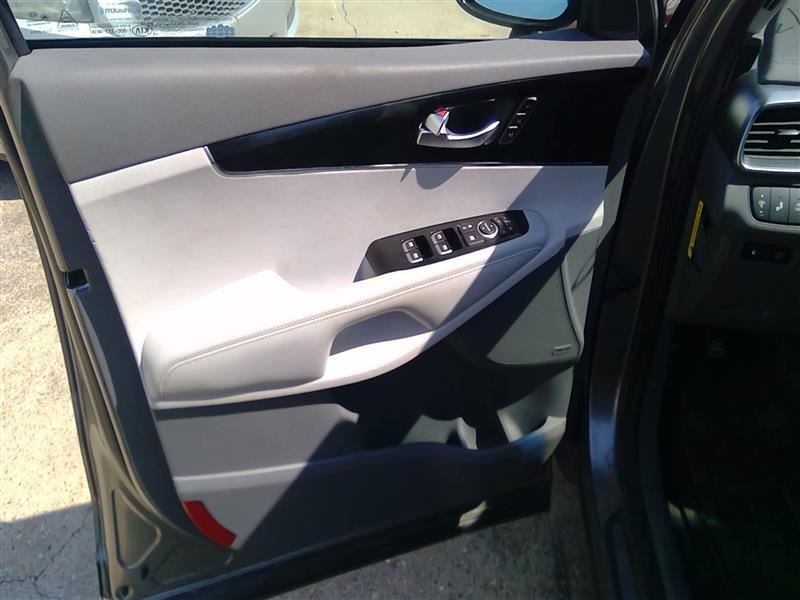 Driver Front Door Trim Panel Fits 2018 Sorento 574265