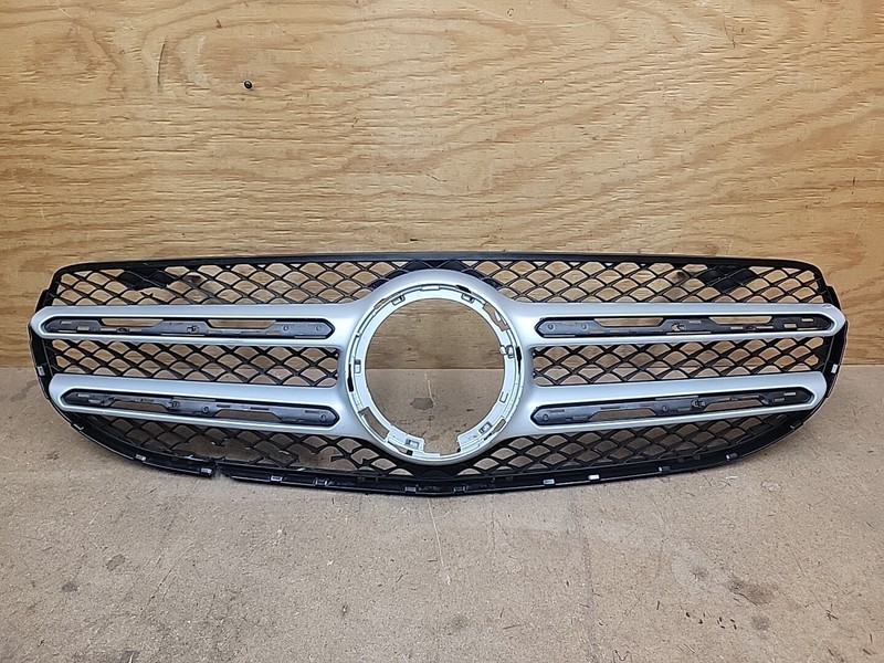 2020 2021 2022 Mercedes GLC300 Base Front Bumper Grille OEM "DAMAGED"