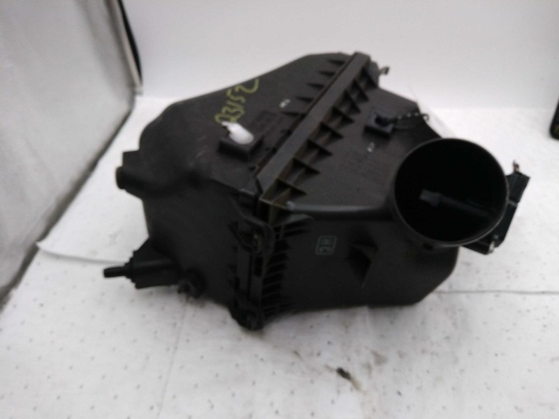 2016 Toyota RAV4 Air Cleaner Assembly OEM Used 2.5L Orange 72000 Miles