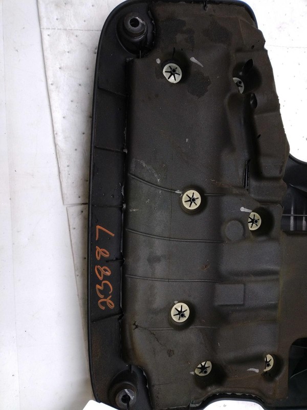 2018 Chrysler Pacifica Engine Cover Grey 3.6L V6 Used OEM Part 3672806
