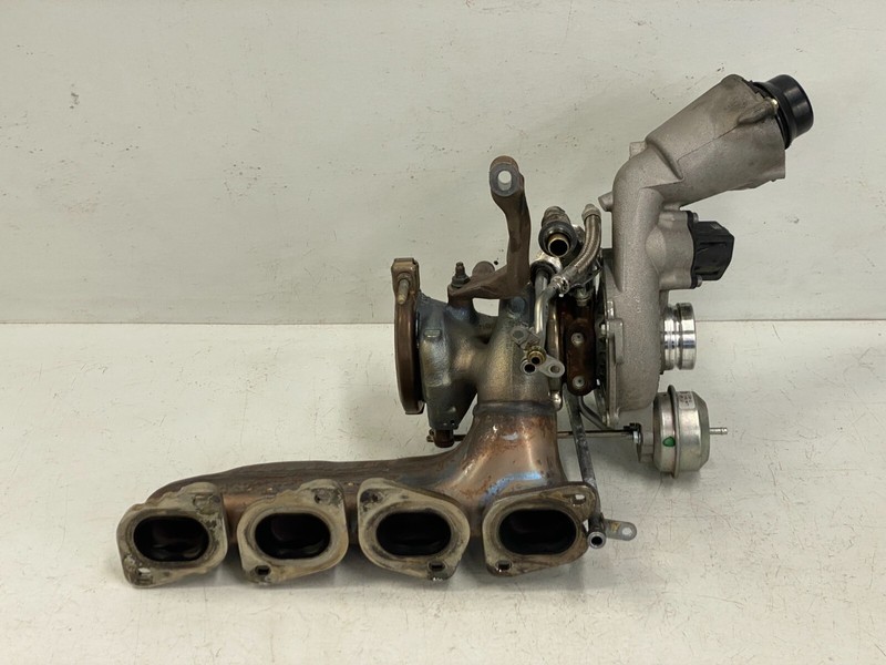 2017-2018 INFINITI Q60 TURBOCHARGER EXHAUST MANIFOLD OEM LOT612