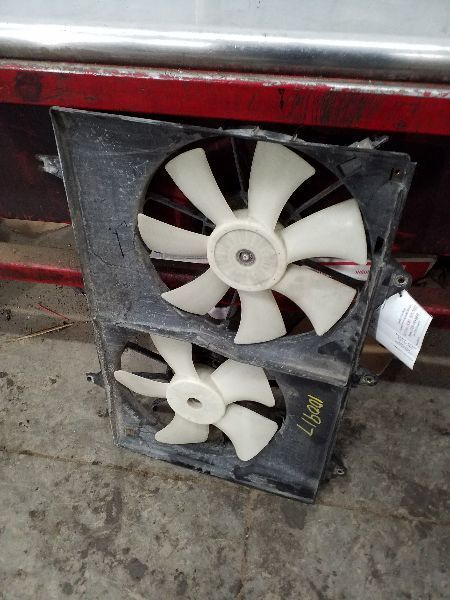 Radiator Fan Motor Fan Assembly Behind Radiator Fits 03 CTS 176970