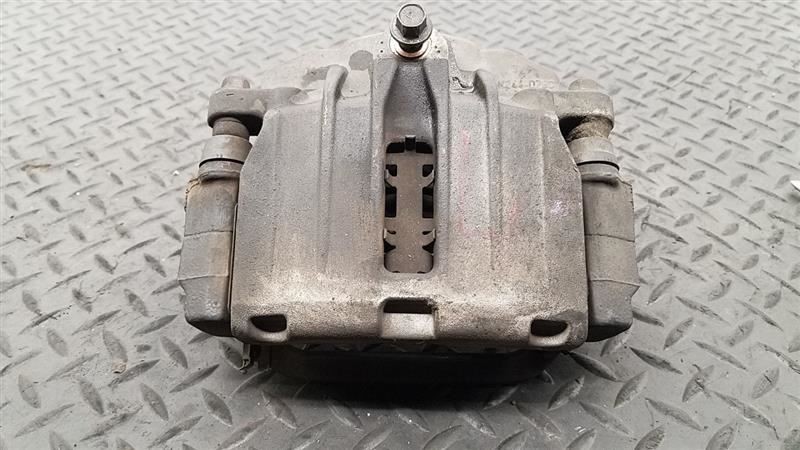 1999-2002 Chevrolet Silverado 1500 Rear Left Brake Caliper OEM 18040087