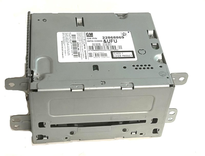 Nice OEM Chevy Volt AM FM XM Radio receiver 22868869