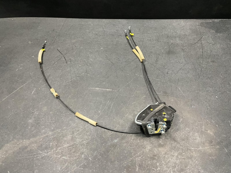 Rear Left Door Lock Latch 2020 Nissan Pathfinder 82501-3KA0B 2016 2017 2018 2019