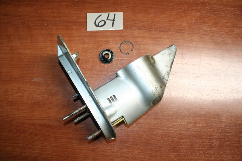 1980 Spirit Suzuki 3.5 HP Outboard Lower Unit Gearcase Housing 3013-314 OEM G