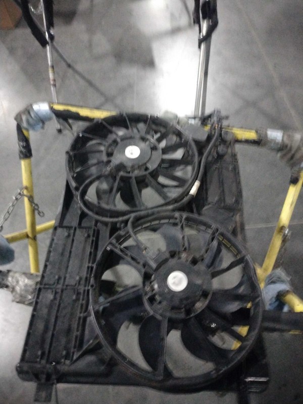 2015 Lincoln MKC Engine Cooling Fan Motor OEM Gold 462354 122K Miles