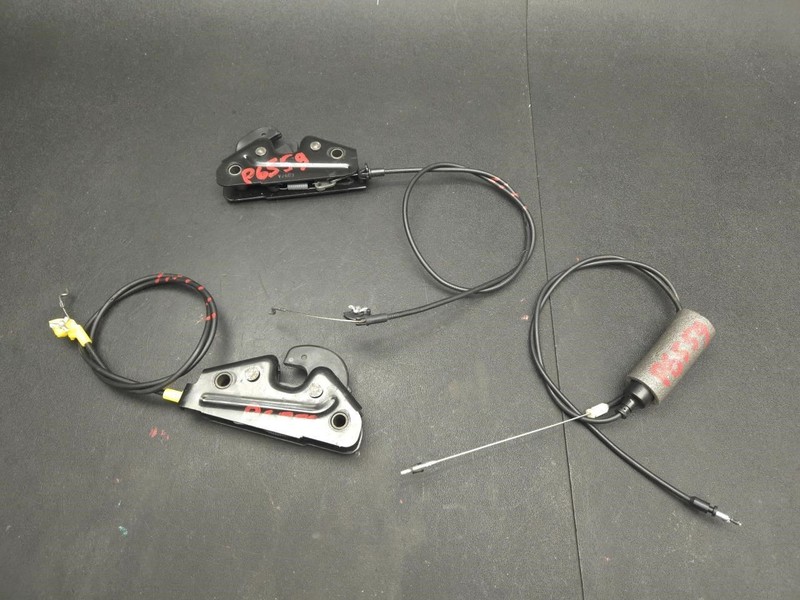 2nd Row Rear Right Seat Latches Set 2017 Ford Explorer AU5Z-7461142-A 2016-2019